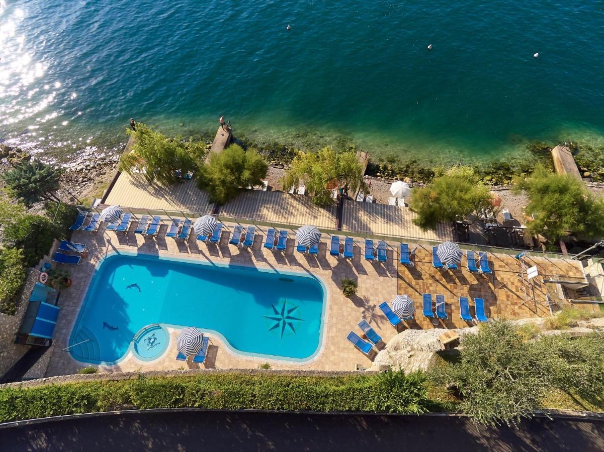 Hotel Astor Limone sul Garda Kültér fotó