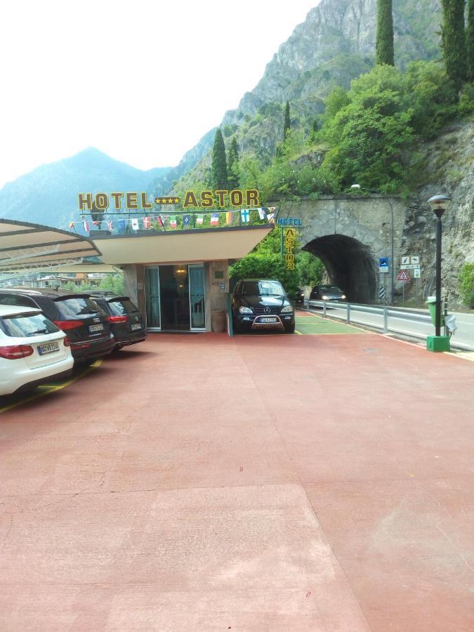 Hotel Astor Limone sul Garda Kültér fotó