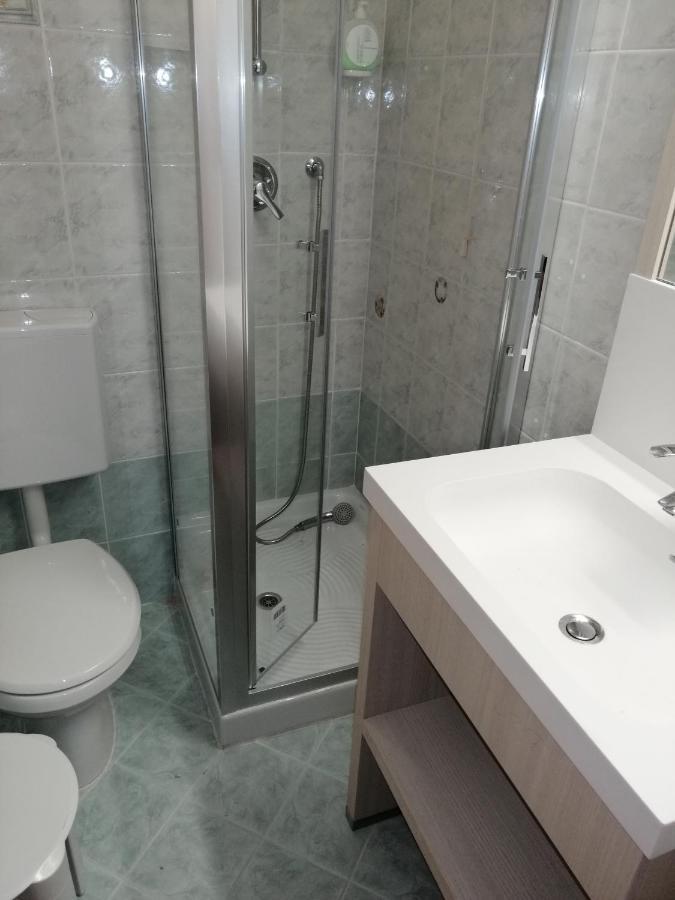 Hotel Astor Limone sul Garda Kültér fotó